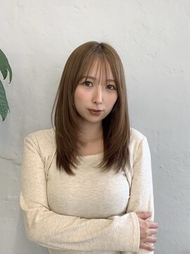 シェス 梅田茶屋町(shes) レイヤーカット/アリサ