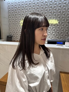 ピークアブー アヴェダ ギンザシックス(PEEK-A-BOO AVEDA GINZASIX) 暗髪ストレートロングヘア