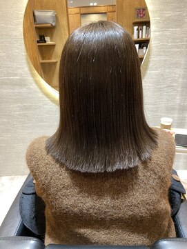 トゥーリ 甘木店(tuuli) 切りっぱなし風ボブ