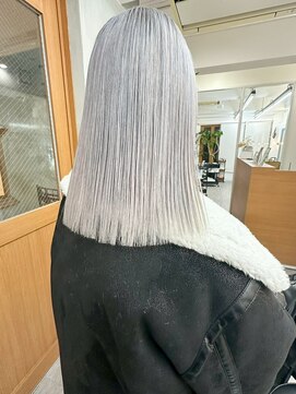 リアン(Lien) ハイブリーチ/ホワイトシルバー/切りっぱなしロング