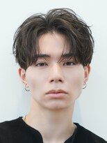 フィフス 大分(fifth)&nbsp;大分フェザーパーマメンズカットラウンドマッシュセンターパート