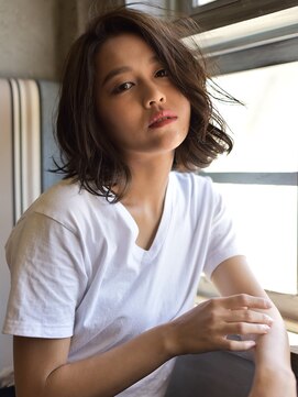 ナナナパレナ 梅田店(nanana parena) ウェットな質感で見せる無造作ウェーブ【nanana parena】☆