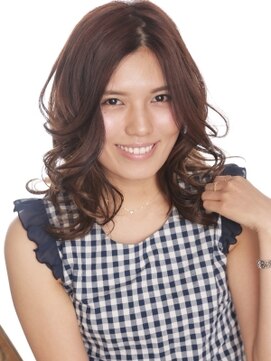 エマージュ 藤沢(Emerge) iラインのラフミックスで大人のモード顔にシフト[藤沢駅]