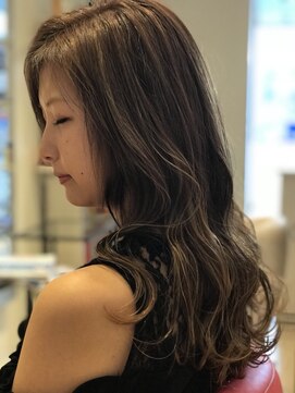 ヘアーリゾートラシックアールプラス(hair resort lachiq R+) 《R＋》ラベンダーアッシュ☆ロングレイヤー