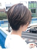 後頭部にボリューム◎大人ショートスタイル