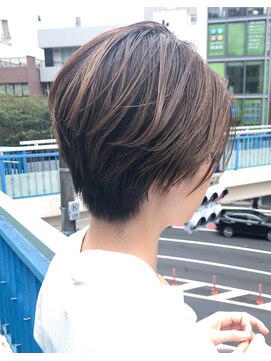 ヘアーラウンジトリップ(hair lounge TRiP) 後頭部にボリューム◎大人ショートスタイル
