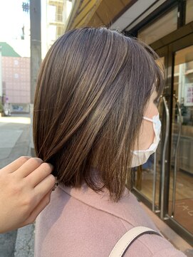 フラット 千葉(Flat.) ピンクブラウンハイライトカラー×ボブ【千葉】