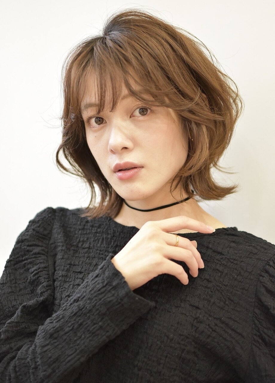 【驚愕の手触り】カット＋根元カラー＋選べるトリートメント￥15,400