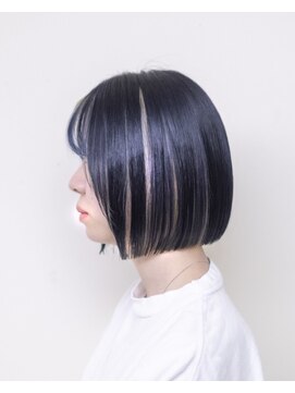 ルプラ ブリリアント(le-pla brilliant) インナーカラー/ショートボブ/切りっぱなし/ダブルカラー/豊橋