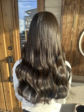 フゥカ 類家店(fuka) 【透明感◎】Olive greyge 20代　30代