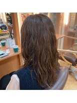 美容室ヒラトヤ 仙北店 30代40代☆アッシュブラウン☆大人可愛いなみなみウェーブロング