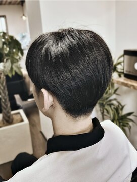 ミスターベイビー(Mr.BABY) 【岡山/Mr.BABY】刈り上げマッシュ