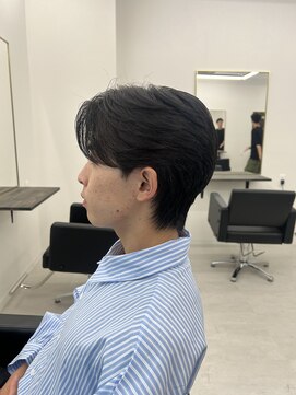 ステージ(STAGE) ダウンパーマ　ニュアンスパーマ　センターパート