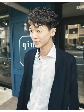 クイン(qin) ニュアンスベリーショートパーマ