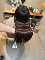 ムギ(Mugi.)&nbsp;毛先まで艶めく、美髪ロング☆トリートメントヘアエステ