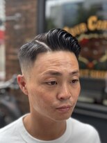 フォーコーナーズ(Four Corners)&nbsp;スキンフェードツーブロック刈り上げジェットモヒカンマンバン