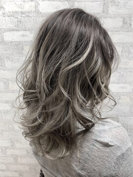 シュリット 溝の口(schritt) バレイヤージュグレーカラー♪schritt siva