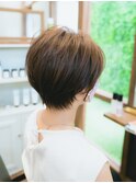 ☆シャープなアウトラインが絶妙な丸みショートスタイル☆