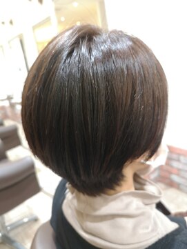 ルシードスタイル クリザンテーム 白髪染め/白髪ぼかし/ハイライト/カラー/ショート/ボブ