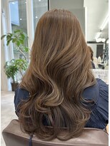 プラチナ(PLATINA)&nbsp;まなstyleレイヤーカットのお色気ヘア 20代30代40代　お顔まわり