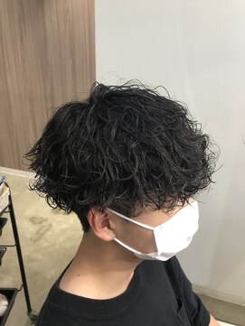 オーシャントーキョー(OCEAN TOKYO) 波巻きマッシュ(刈り上げツーブロック黒髪パーマ)