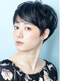 40代デザインカラーオリーブベージュ小顔レイヤーショート