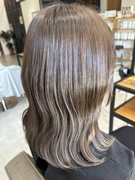 ライツ 富士店(ReiZ) ベージュカラー