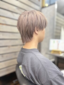 アール(R) ケアブリーチ2回で出来るシルバーカラー