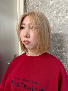 サンク 原宿 表参道(cinq) ダメージレスなブリーチカラーで作るブロンドカラー