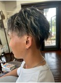 刈り上げマッシュショートツイストスパイラルパーマメッシュ