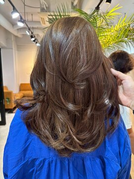 メリー オオサカ(Merly Osaka) 海外レイヤーカット/似合わせカット