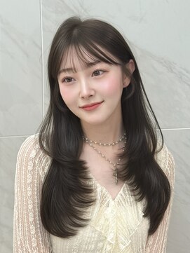 キティー サカエ(kiti SAKAE) ベージュ/レイヤーカット/ハッシュカット/栄