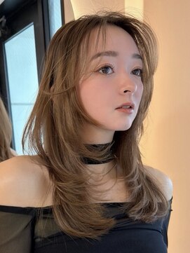 ヨロ 渋谷(YOLO) 韓国ヘアーハッシュカットレイヤーカットハイライトカラー