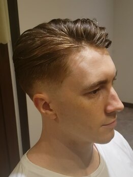 Barber shop TONY みなとみらい店の写真/【みなとみらい駅徒歩10分】仕事終わりに通いやすい好立地!ON/OFF楽しめる、清潔感のあるスタイルに。