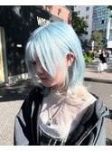 18170アイスブルーエンドカラーレイヤーボブくびれミディアム