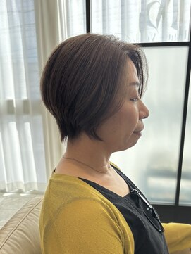 ブルーベイル(Blue Veil.) 30代40代50台大人可愛い艶感グレージュショートボブ