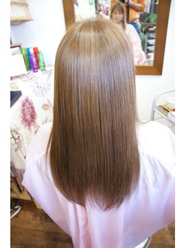チチカカ(chichikaka) 営業ビフォーアフター、プラチナカラー上質縮毛矯正