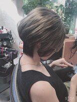 シェル 吉祥寺(shell)&nbsp;ハンサムショート☆シルバーグラデーション