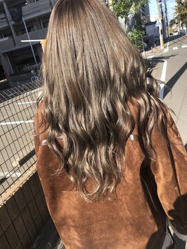 ララ モアナ(LaLa Moana) グレージュカラー