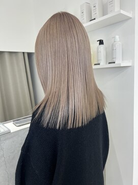 イト(ito.) ”Sakabe "プラチナベージュ