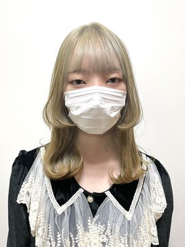 クロエ バイ ラヴィズム 小針店(CLOE by LUVISM) ホワイトベージュスタイル