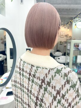 ヒビヲ(HIBIO) ダブルカラーベージュカラーハイトーンカラーケアブリーチボブ