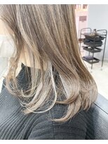 レイドバック(LAID BACK)&nbsp;インナーカラー イヤリングカラー くすみグレージュ 秋冬カラー