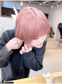 柔らかいピンクベージュ/ワイドバング/レイヤーカット