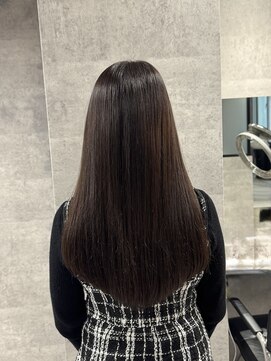 ルイス(L'wis) シールエクステ、黒髪ミディアム、20代！