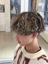 オーシャントーキョー 仙台(OCEAN TOKYO)&nbsp;ハイライト波巻きツイストスパイラルツーブロックメンズパーマ