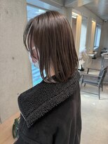 エウペ 渋谷(WEUPE)&nbsp;斜めバング/グレージュカラー/デザインカラー/シルキーベージュ