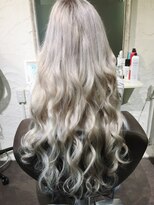 リアリス フレーゼ(Realis Fleuze)&nbsp;【Realis Fleuze】シルバーホワイト×エクステ