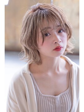 テイラー(Taylor) Taylor☆大宮 あざとかわいい×ハニーベージュ