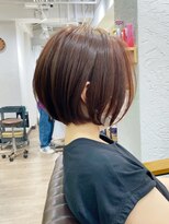 アヴァロン(AVALON)&nbsp;愛されショートボブ・40代50代60代・前髪なし・艶ベージュ★